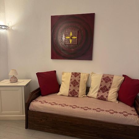Bed and Breakfast Domo Acabara Альгеро Экстерьер фото