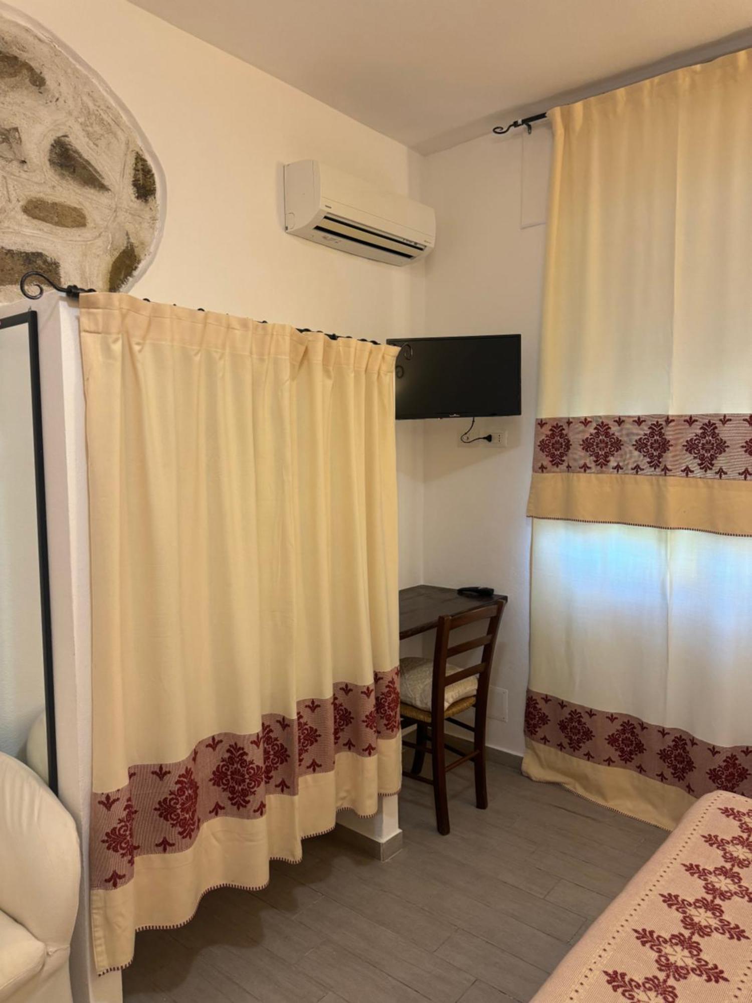 Bed and Breakfast Domo Acabara Альгеро Экстерьер фото